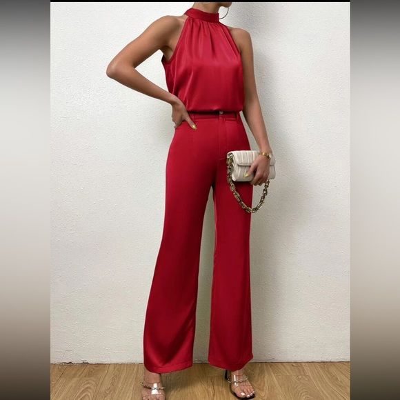 Luxe halter top and pants set - Picture 1 of 15